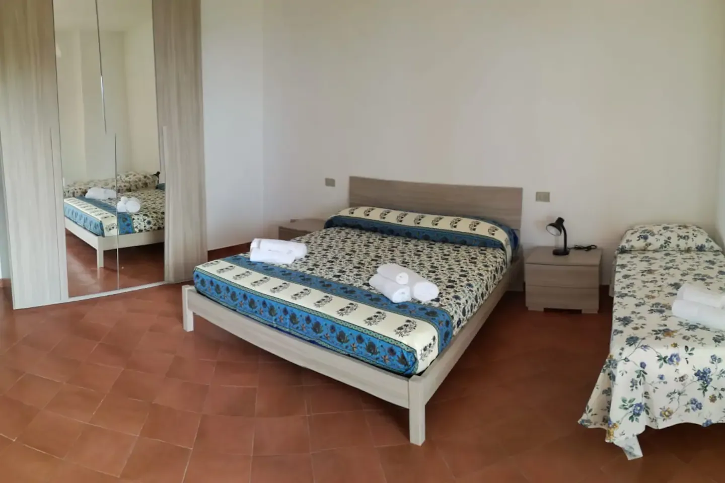 camera 1
